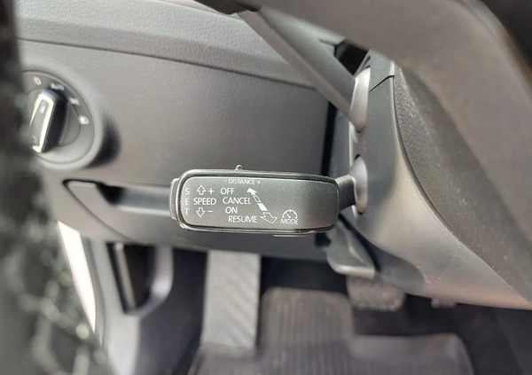 Skoda Superb cena 97899 przebieg: 121247, rok produkcji 2019 z Prudnik małe 562